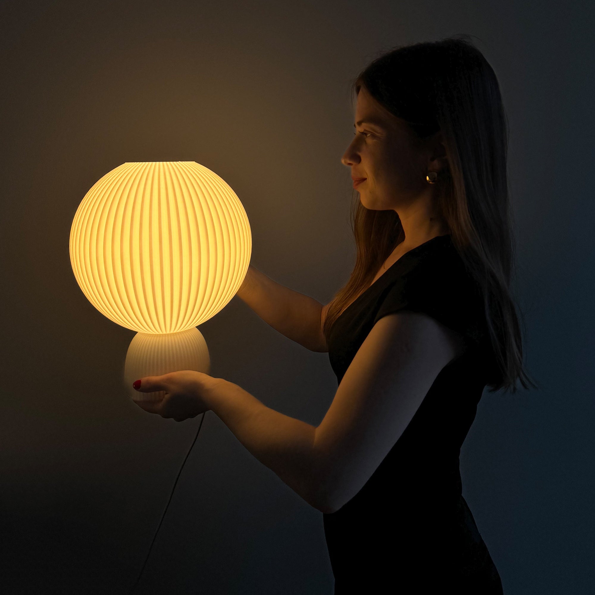 Luna Medium Table Lamp